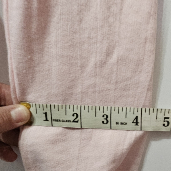 Rogue Pink zipper Jacket Woman's Size Medium in light pink. - Picture 11 of 16